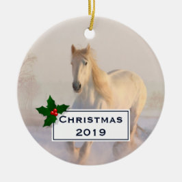 Vacker White Horse Galloping i Snö Julgransprydnad Keramik