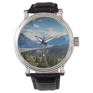 Vackert bergscenery armbandsur