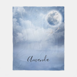 Vackert Blå himmel med flygande Svanar Fleecefilt