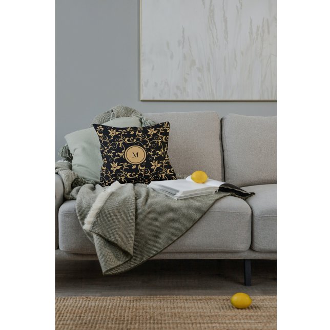 Vackert Guld Black Royal Damask Dekorativ kudde (Skapare uppladdad)