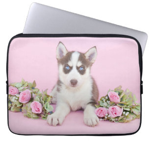 Vackert Husky Puppy med Rosa ros Laptop Fodral