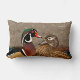 Vackert pekögonblick mellan Wood Anka Lumbarkudde