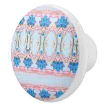 Vackert skåp med blommor i blått och Rosa