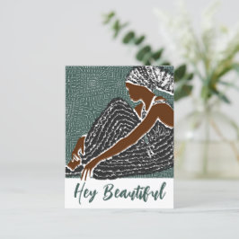 Vackert svart kvinna i ett afrikanskt huvudband vykort