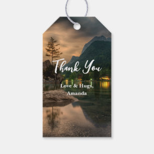 Vackra berget Sjö, kvällsfoto Tack Presentetikett