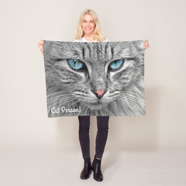 Vackra blå Eyed Grått och vit katt Fleecefilt (På plats)