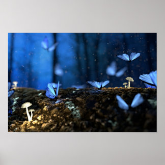 Vackra blå fjärilar i skogen poster
