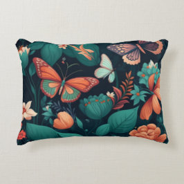 Vackra blommor och fjärilar i djungeln prydnadskudde
