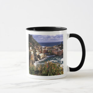 Vackra byn Vernazza i Cinque Mugg