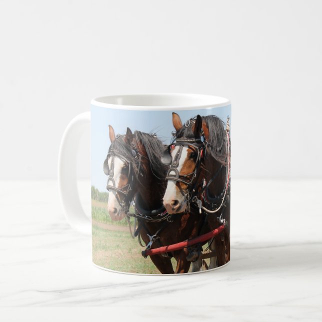 Vackra clydesdale-hästar kaffemugg (Framsida vänster)