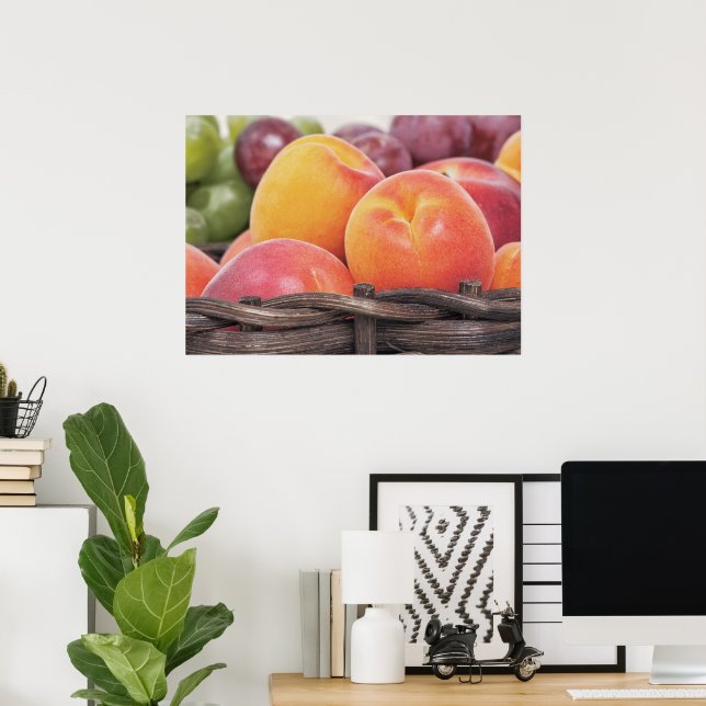 Vackra färska frukter i en korg poster (Hemmakontoret)