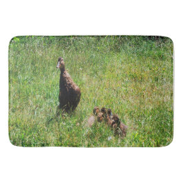 Vackra gräsand-ankungar och mamma..... badrumsmatta