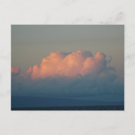 Vackra kumulonimbusmoln vid solnedgången på Hawaii Vykort