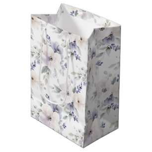 Vackra lila elfenbensfärgade lavendelblommor bröll