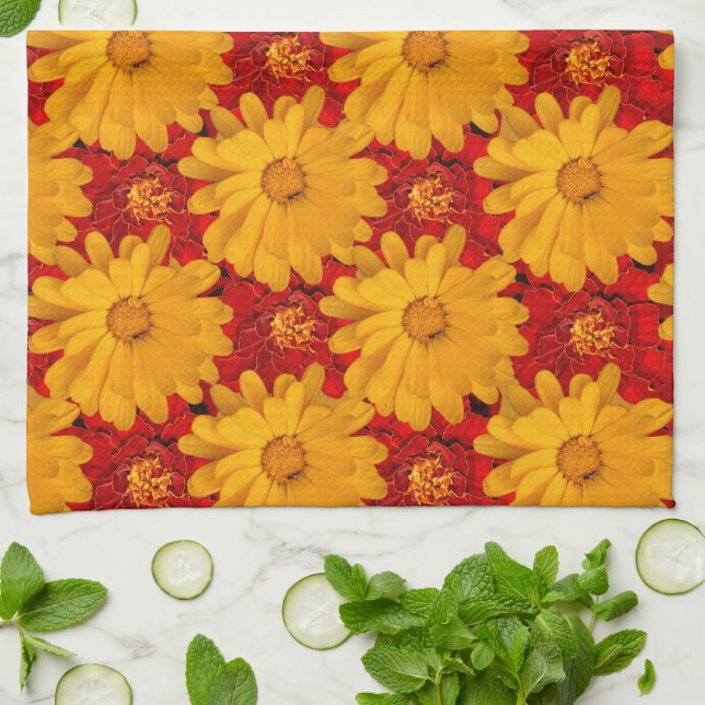 Vackra Medley från Red Gult Marigold Flowers Kökshandduk (Vikta)