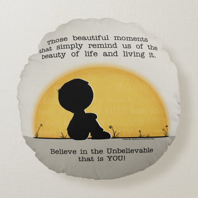 Vackra Moments Rund Kudde (Framsidan)