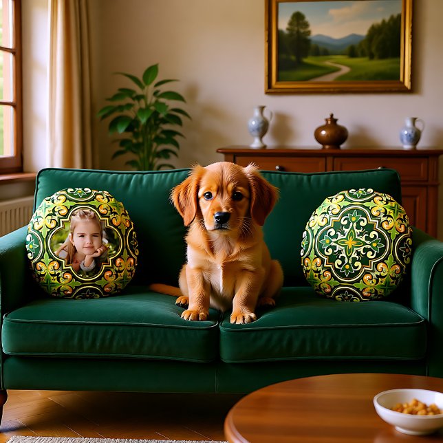 Vackra oliver och gult Azulejos, anpassningsbar fo Rund Kudde (Beautiful olive and yellow Azulejos, custom photo Round Pillow)