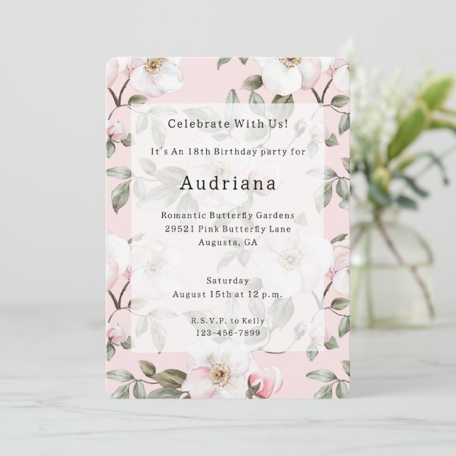 Vackra Rosa Vita Blommor Födelsedag   Inbjudningar (Stående Fram)