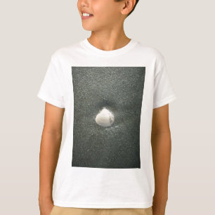Vackra Seashell i Sand: A Salty Souvenir T-shirt