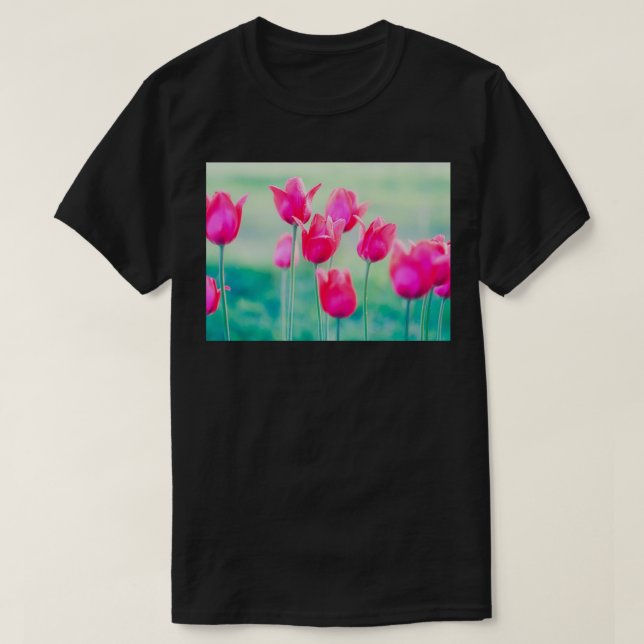 Vackra Vår Tulips Flowers som odlar i Garden T Shirt (Design framsida)