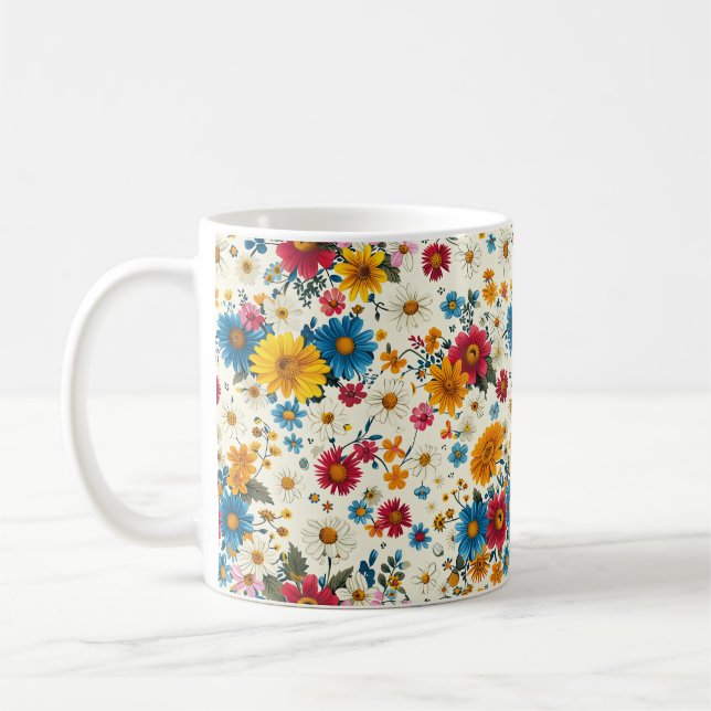 Vackra vårfärgglada snygga flickiga vildblommor kaffemugg (Vänster)