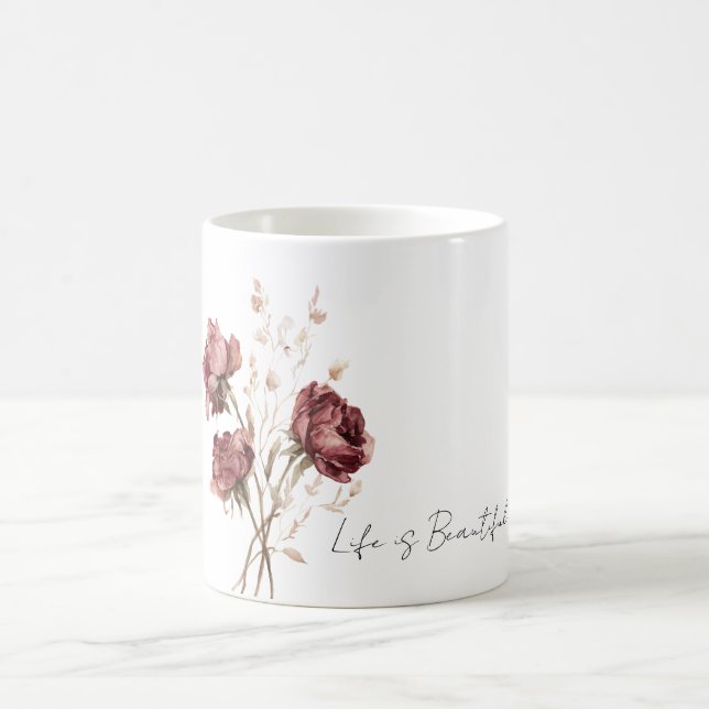 Vackra vinröda rosor blommig kaffemugg (Center)