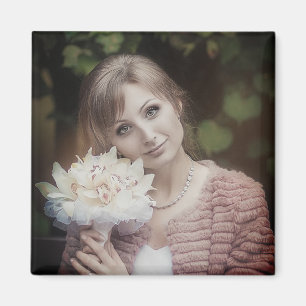 Vackra vintagar retro gyla kvinnor med bou magnet