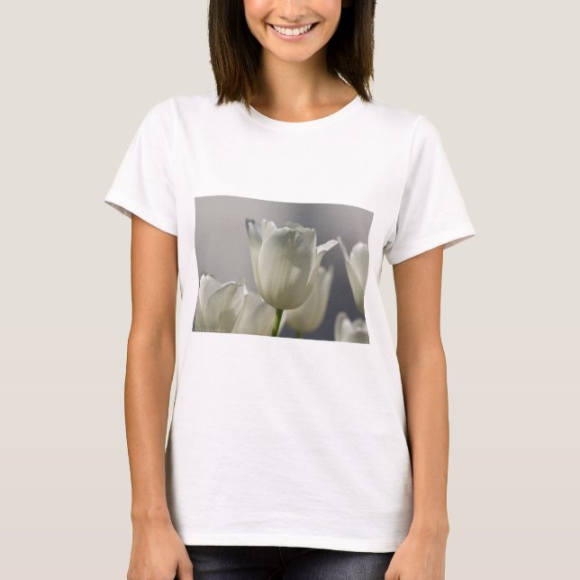 Vackra vita Vår Tulips Tee Shirt (Framsida)