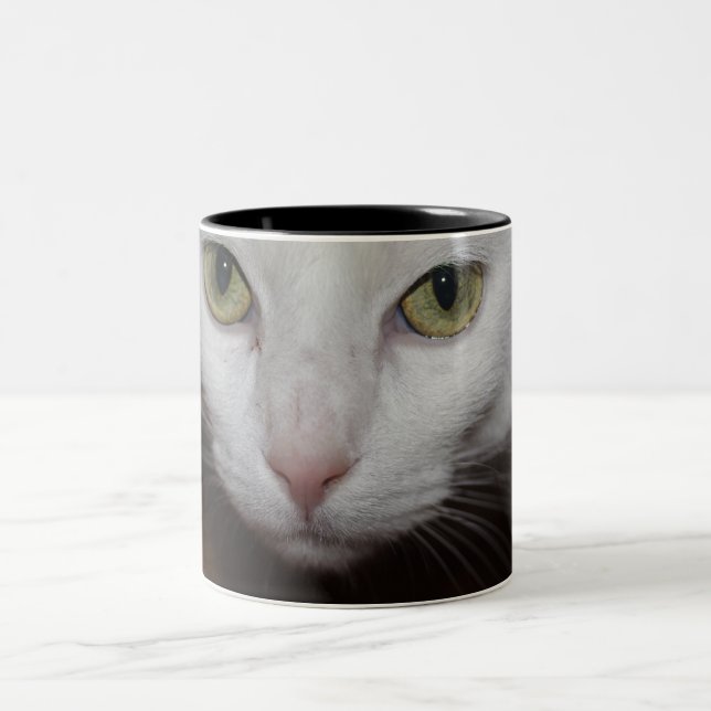 Vackvit katt Två-Tonad mugg (Center)