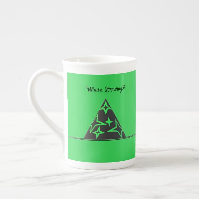 Vad är Brewing Witch Hat Mugg? Benporslin Mugg (Vänster)