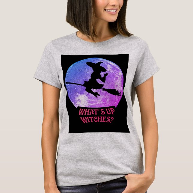 Vad är det för Witches? T Shirt (Framsida)