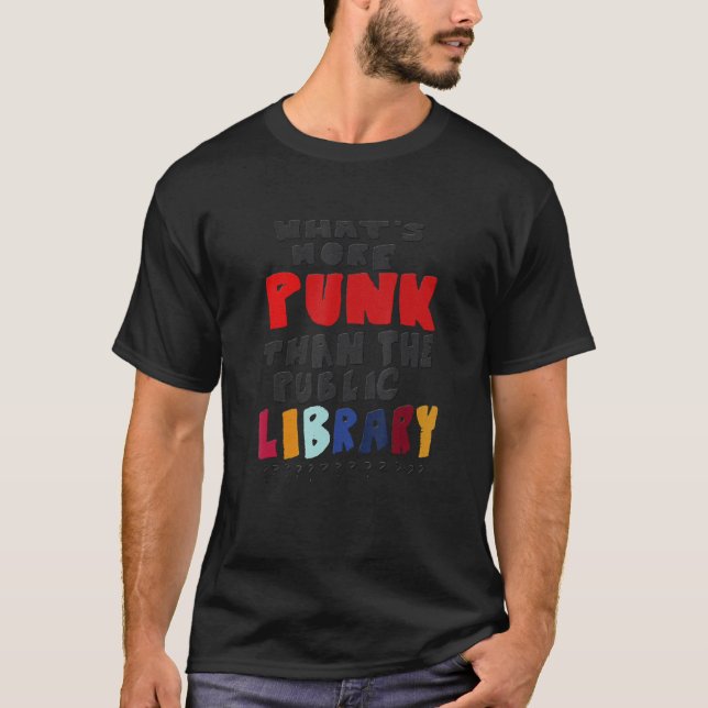 Vad är mer skräp än Bibliotek? T Shirt (Framsida)