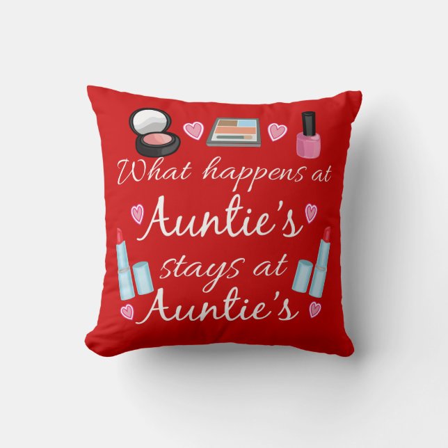 Vad händer på auntie'sens dekorativ kudde (Framsida)