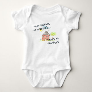 Vad händer på mormor Sleeper Tee
