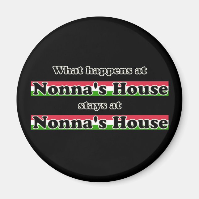 Vad händer vid Nonnas House Black Background? Magnet (Framsidan)