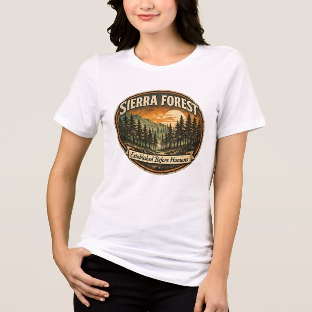 Väderbiten skog i Sierra - Uppkom före människan T Shirt (Framsida)
