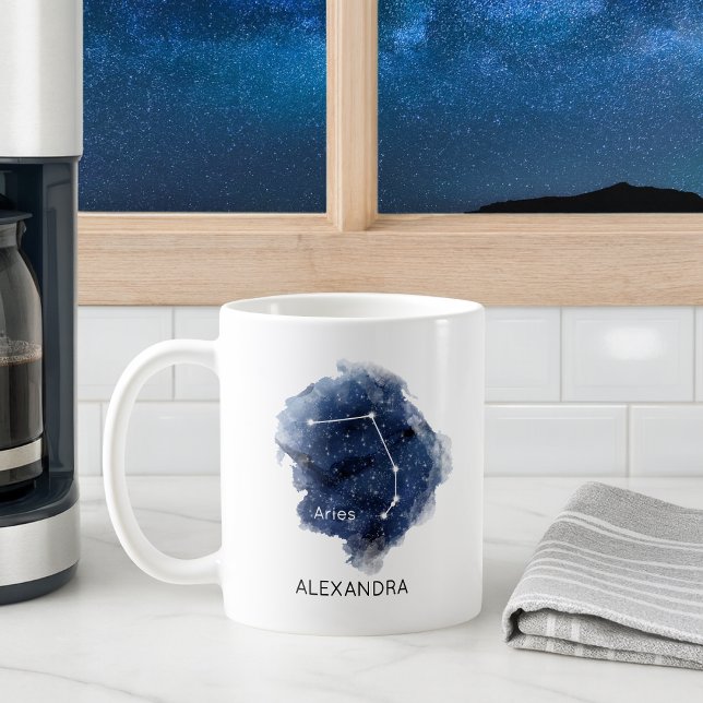 Väduren Stjärnbild Zodiak Anpassat Namn Kaffemugg (Skapare uppladdad)