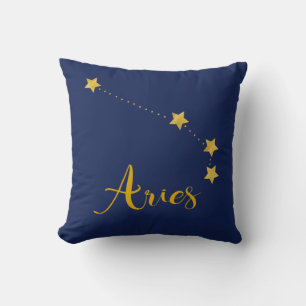 Vädurens astrologi med stjärnkonstellation kudde