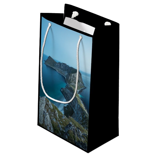 Vaeroya Lofoten Islands (Baksidan Vinklad)