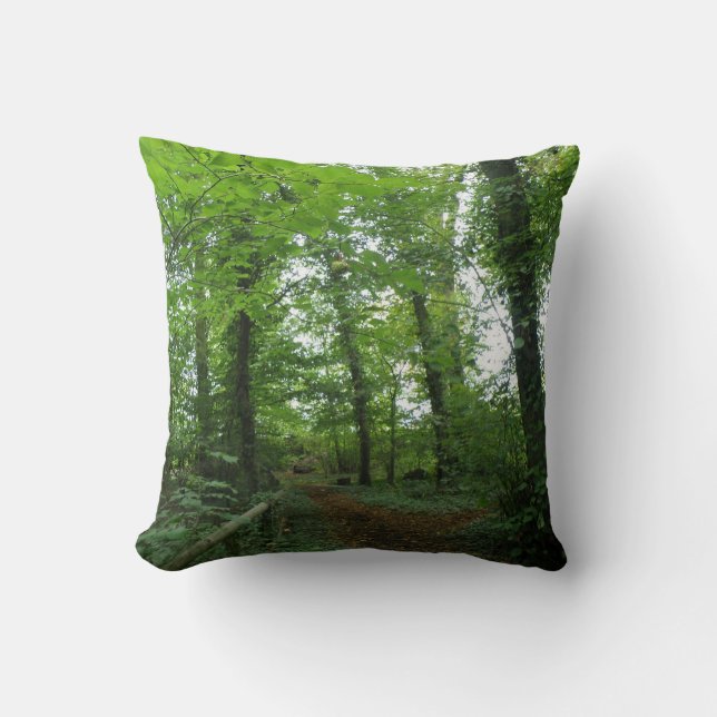Väg genom Grönten Forest Pillow Kudde (Framsida)