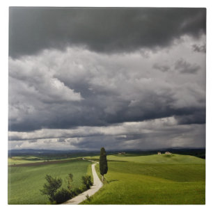 Väg och stormmoln, landsbygden i Toscana-regionen, Kakelplatta