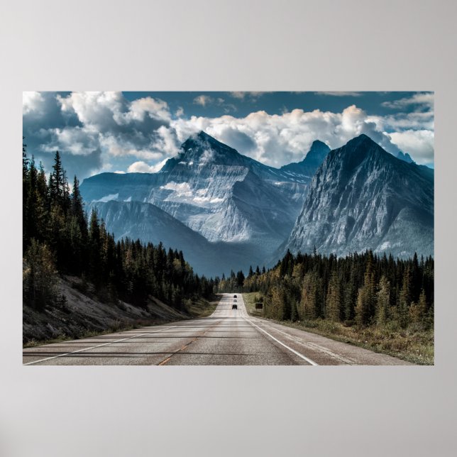 Väg till underbara bergsberg, väg, skog,tra poster (Framsidan)