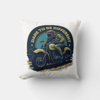 Våga vara en annan klassisk T-shirt för Bike Kudde