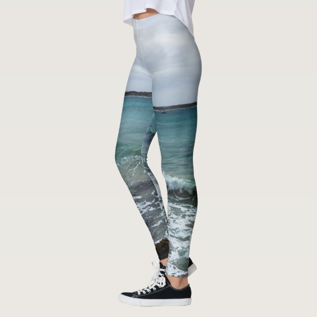 Vågar och fiskebåtar i havet, leggings (Vänster)