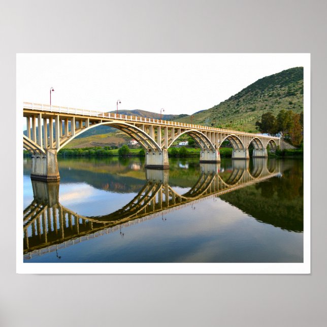 Vägbro över floden Douro, Portugal Poster (Framsidan)