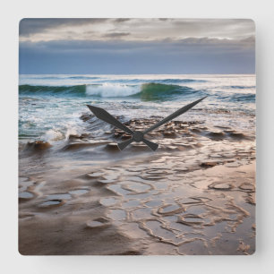 Vågbrott på stranden, Kalifornien Fyrkantig Klocka