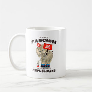 Vägen till fascism är kantad av republikaner kaffemugg