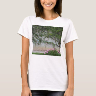 Vägg av rosa ros, Florence italien T-shirt