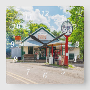 Väggklocka för Oark General Store
