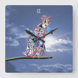 Väggklocka i pergamentfält